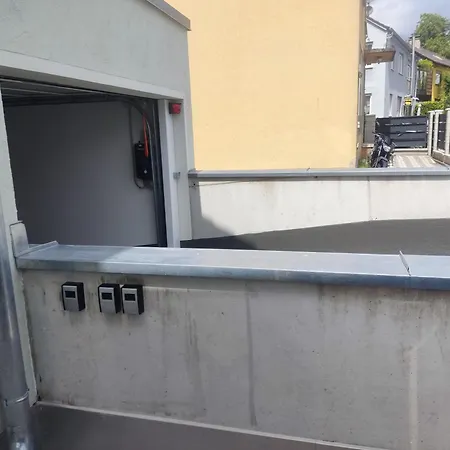 Tranquil - Built In 2025 - Hotel-quality Beds & Linen - Full Kitchen - Fiber Wifi - 4k Smart Tv - 2 Balconies - Elevator - Free Private Parking - Near Augsburg - 20 Min Via Autobahn To Munich-west Dasing