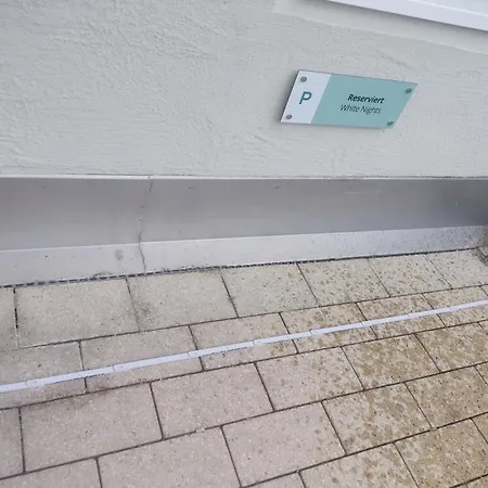 Apartment Tranquil - Built In 2025 - Hotel-quality Beds & Linen - Full Kitchen - Fiber Wifi - 4k Smart Tv - 2 Balconies - Elevator - Free Private Parking - Near Augsburg - 20 Min Via Autobahn To Munich-west *