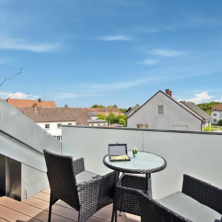 Harmonie Homes - Für Alle Gäste, Gruppen Und Familien Bis Zu 8 Gäste - Neubau 2025 - Premium Betten - 2 Balkone - Smart Tv - Gratis Privatparkplatz - Voll Ausgestattete Küche - 20 Min Nach München West - Zentral Gelegen * Dasing