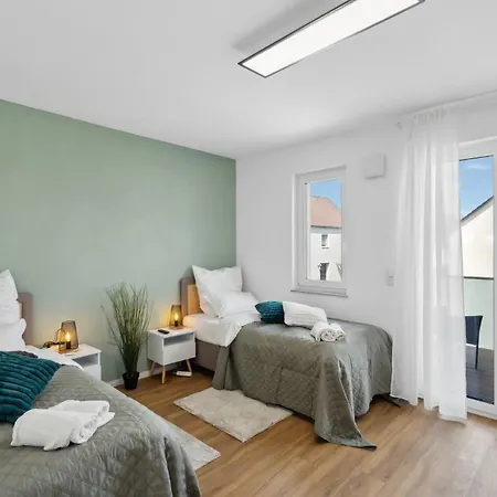 Apartment Harmonie Homes - Für Alle Gäste, Gruppen Und Familien Bis Zu 8 Gäste - Neubau 2025 - Premium Betten - 2 Balkone - Smart Tv - Gratis Privatparkplatz - Voll Ausgestattete Küche - 20 Min Nach München West - Zentral Gelegen Dasing