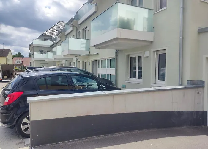 Harmonie Homes - Built In 2025 - High-quality Beds & Linen - Full Kitchen - Fiber Wifi - 4k Smart Tv - 2 Balconies - Elevator - Free Private Parking - Near Augsburg - 20 Min Via Autobahn To Munich-west Apartament *