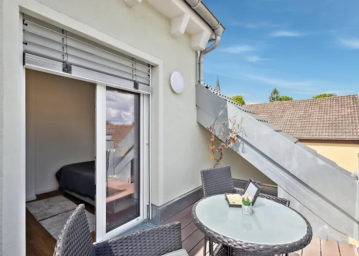 Harmonie Homes - Built In 2025 - High-quality Beds & Linen - Full Kitchen - Fiber Wifi - 4k Smart Tv - 2 Balconies - Elevator - Free Private Parking - Near Augsburg - 20 Min Via Autobahn To Munich-west * Dasing
