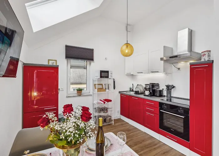 Harmonie Homes - Built In 2025 - High-quality Beds & Linen - Full Kitchen - Fiber Wifi - 4k Smart Tv - 2 Balconies - Elevator - Free Private Parking - Near Augsburg - 20 Min Via Autobahn To Munich-west Apartament