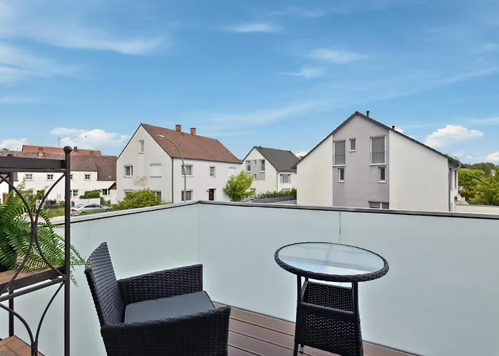 Apartament Harmonie Homes - Built In 2025 - High-quality Beds & Linen - Full Kitchen - Fiber Wifi - 4k Smart Tv - 2 Balconies - Elevator - Free Private Parking - Near Augsburg - 20 Min Via Autobahn To Munich-west