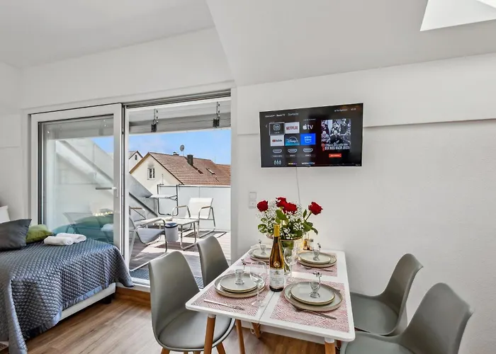 Harmonie Homes - Built In 2025 - High-quality Beds & Linen - Full Kitchen - Fiber Wifi - 4k Smart Tv - 2 Balconies - Elevator - Free Private Parking - Near Augsburg - 20 Min Via Autobahn To Munich-west Dasing