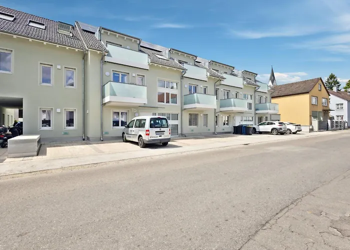 Harmonie Homes - Built In 2025 - High-quality Beds & Linen - Full Kitchen - Fiber Wifi - 4k Smart Tv - 2 Balconies - Elevator - Free Private Parking - Near Augsburg - 20 Min Via Autobahn To Munich-west Apartament *