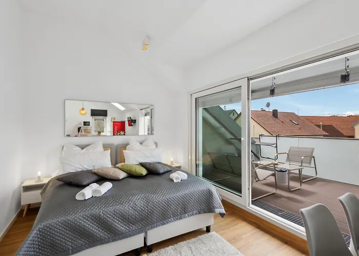 Harmonie Homes - Built In 2025 - High-quality Beds & Linen - Full Kitchen - Fiber Wifi - 4k Smart Tv - 2 Balconies - Elevator - Free Private Parking - Near Augsburg - 20 Min Via Autobahn To Munich-west Dasing